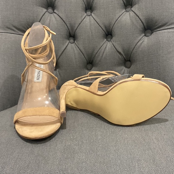 Steve Madden beige presidnt strappy heels - Picture 5 of 5